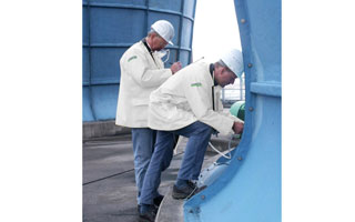 Técnicos en torre refrigeración 