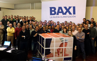 Foto de familia de la convención comercial BAXI 2016