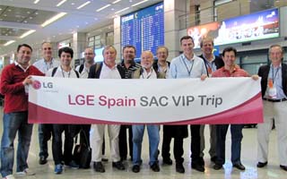 Profesionales españoles visitan LG Corea