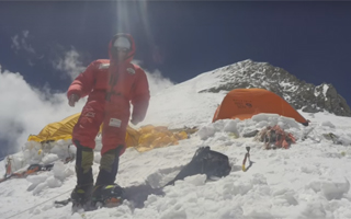 Alberto Zerain hace cumbre en el Manaslu 