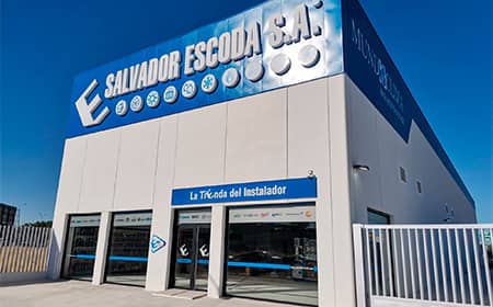 Este punto de venta se ha reubicado para convertirlo en la primera EscodaStore en Castilla la Mancha, y la quinta EscodaStore en la zona centro