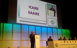 Camilo Botero de ACAIRE Colombia en su intervención en el CIAR 2015