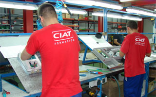 formación profesional en la fábrica de CIAT