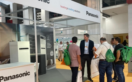 Panasonic presenta sus ultimas novedades en la quinta edicion de la feria EFINTEC