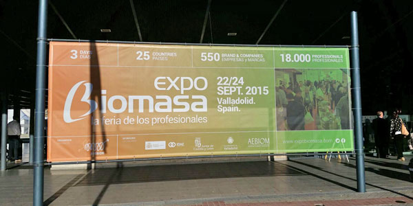 Entrada a la feria Expobiomasa 2015 en Valladolid