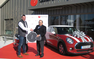 Javier Gómez Escudero, instalador de Madrid, ganador del MINI Cooper. 