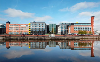 Vista exterior del edificio Soapwork en Manchester 