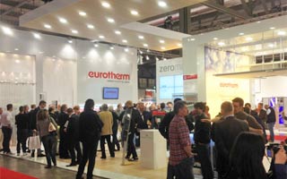 Eurotherm suelo radiante en la Mostra Milán